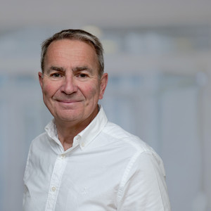 [Translate to English:] Porträt Dirk Rose, Ärztlicher Leiter Orthopädie, Albertinen Krankenhaus, Abteilung Orthopädie